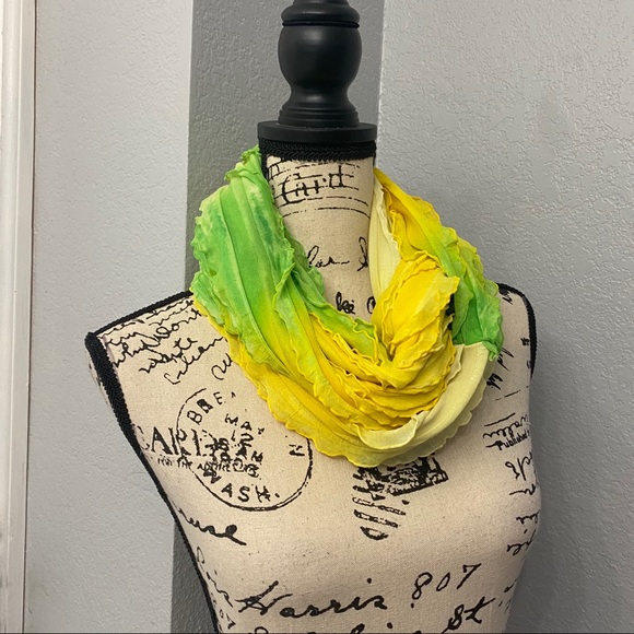 Bright Scarf - Picture 3 of 5